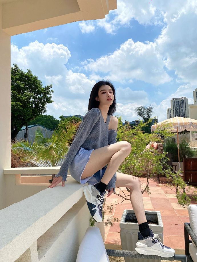 哈尔的移动城堡 封面